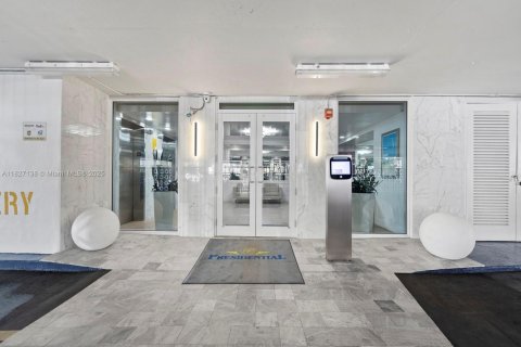 Copropriété à vendre à Miami Beach, Floride: 1 chambre, 61.22 m2 № 1938518 - photo 20