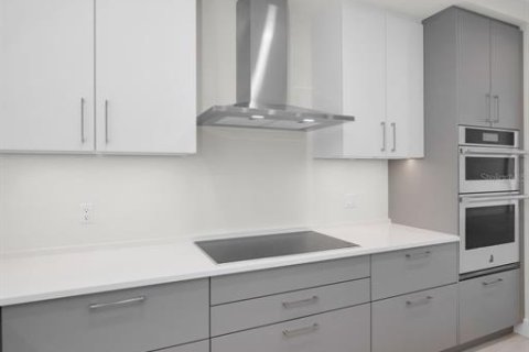Купить кондоминиум в Сент-Питерсберг, Флорида 3 комнаты, 179.77м2, № 2101854 - фото 12