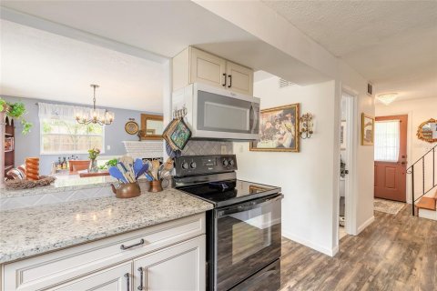 House in Ormond Beach, Florida 3 bedrooms, 131.92 sq.m. № 1722227 - photo 22