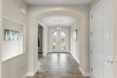 House in Riverview, Florida 5 bedrooms, 335.01 sq.m. № 1805482 - photo 8