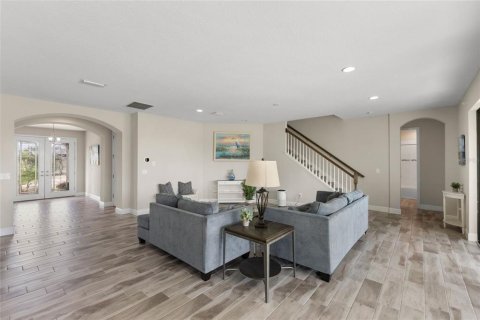 House in Riverview, Florida 5 bedrooms, 335.01 sq.m. № 1805482 - photo 9