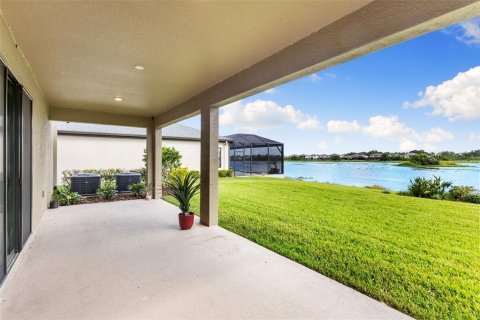House in Riverview, Florida 5 bedrooms, 335.01 sq.m. № 1805482 - photo 5