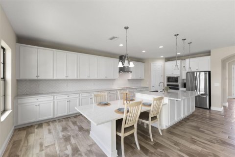 House in Riverview, Florida 5 bedrooms, 335.01 sq.m. № 1805482 - photo 10