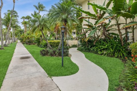 Copropriété à louer à Key Biscayne, Floride: 1 chambre, 56.48 m2 № 2051487 - photo 6