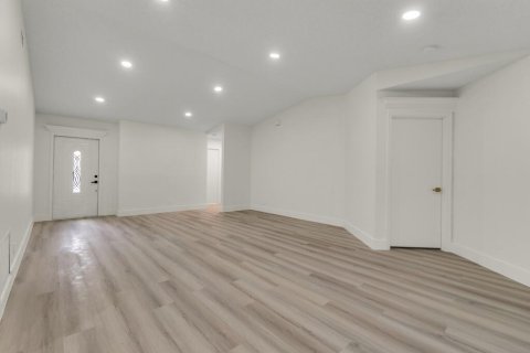Casa en venta en Lauderhill, Florida, 4 dormitorios, 148.64 m2 № 2400663 - foto 24
