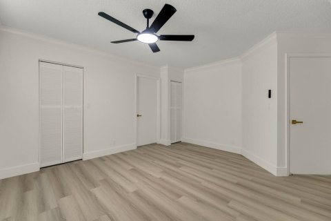 Casa en venta en Lauderhill, Florida, 4 dormitorios, 148.64 m2 № 2400663 - foto 16