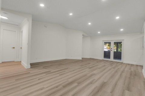Casa en venta en Lauderhill, Florida, 4 dormitorios, 148.64 m2 № 2400663 - foto 23