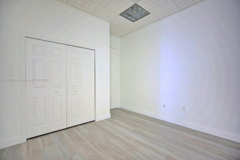 Commercial property in Sebring, Florida № 1938200 - photo 18
