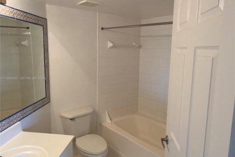 Copropriété à vendre à Pembroke Pines, Floride: 3 chambres № 2046372 - photo 15