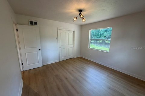 House in Saint Petersburg, Florida 3 bedrooms, 80.64 sq.m. № 2305898 - photo 13