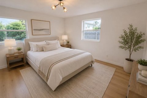 House in Saint Petersburg, Florida 3 bedrooms, 80.64 sq.m. № 2305898 - photo 15