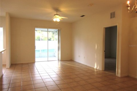 Villa ou maison à louer à Apollo Beach, Floride: 3 chambres, 131.27 m2 № 2379756 - photo 13