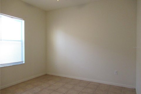 Villa ou maison à louer à Apollo Beach, Floride: 3 chambres, 131.27 m2 № 2379756 - photo 8