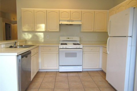 Villa ou maison à louer à Apollo Beach, Floride: 3 chambres, 131.27 m2 № 2379756 - photo 6