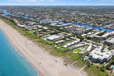 Condo in Delray Beach, Florida, 2 bedrooms  № 680598