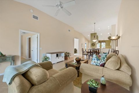 Condo in Lakewood Ranch, Florida, 2 bedrooms  № 1634344 - photo 6