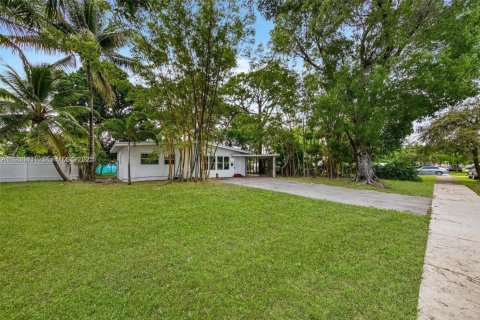 House in Fort Lauderdale, Florida 3 bedrooms, 103.03 sq.m. № 1994671 - photo 22