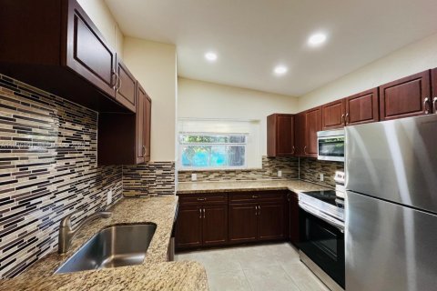 House in Fort Lauderdale, Florida 3 bedrooms, 103.03 sq.m. № 1994671 - photo 4