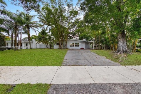 House in Fort Lauderdale, Florida 3 bedrooms, 103.03 sq.m. № 1994671 - photo 21