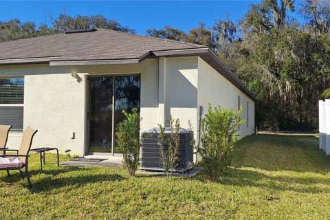 House in Zephyrhills, Florida 4 bedrooms, 179.86 sq.m. № 2283892 - photo 21