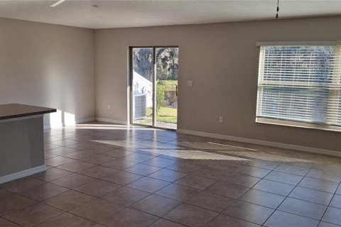 House in Zephyrhills, Florida 4 bedrooms, 179.86 sq.m. № 2283892 - photo 14