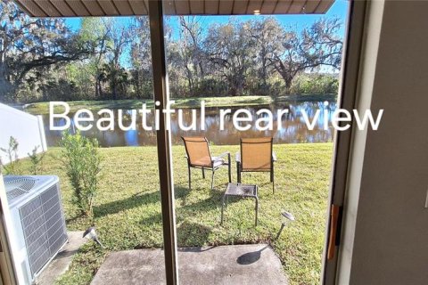 House in Zephyrhills, Florida 4 bedrooms, 179.86 sq.m. № 2283892 - photo 24
