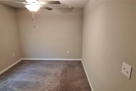 House in Zephyrhills, Florida 4 bedrooms, 179.86 sq.m. № 2283892 - photo 26