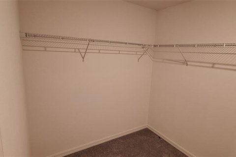 House in Zephyrhills, Florida 4 bedrooms, 179.86 sq.m. № 2283892 - photo 9
