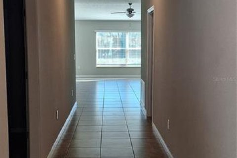 House in Zephyrhills, Florida 4 bedrooms, 179.86 sq.m. № 2283892 - photo 15