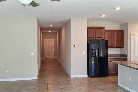 House in Zephyrhills, Florida 4 bedrooms, 179.86 sq.m. № 2283892 - photo 16