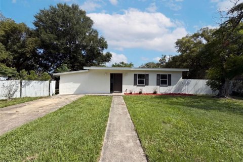 Casa en Deltona, Florida 3 dormitorios, 94.39 m2 № 2138513