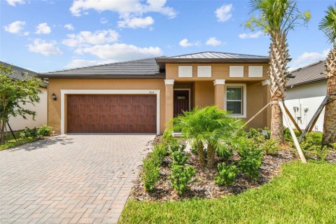 House in Land O' Lakes, Florida 2 bedrooms, 156.45 sq.m. № 1914476 - photo 2