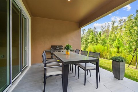 House in Land O' Lakes, Florida 2 bedrooms, 156.45 sq.m. № 1914476 - photo 5