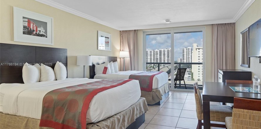 Studio à Condo à Sunny Isles Beach, Floride № 1709068
