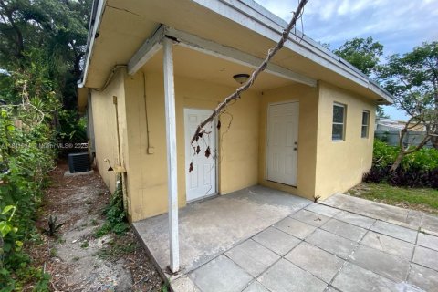 House in Hallandale Beach, Florida 2 bedrooms, 87.51 sq.m. № 1836013 - photo 19