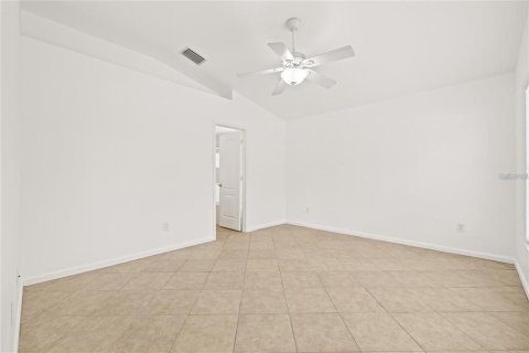 House in Riverview, Florida 3 bedrooms, 141.68 sq.m. № 2217330 - photo 20