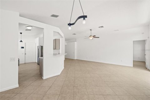House in Riverview, Florida 3 bedrooms, 141.68 sq.m. № 2217330 - photo 17