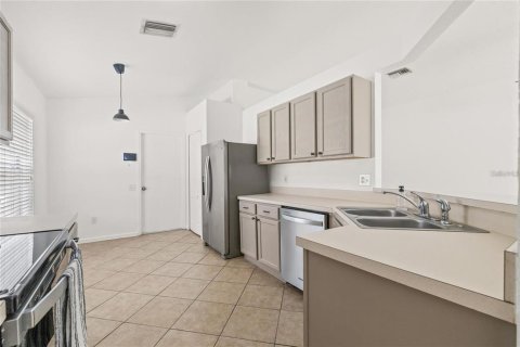 House in Riverview, Florida 3 bedrooms, 141.68 sq.m. № 2217330 - photo 5