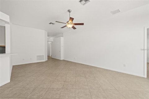 House in Riverview, Florida 3 bedrooms, 141.68 sq.m. № 2217330 - photo 16