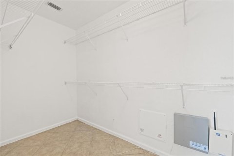 House in Riverview, Florida 3 bedrooms, 141.68 sq.m. № 2217330 - photo 19