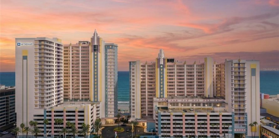 Condo à Daytona Beach, Floride, 1 chambre  № 2098077