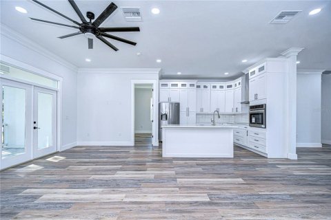 House in Clearwater, Florida 4 bedrooms, 204.11 sq.m. № 1556095 - photo 17