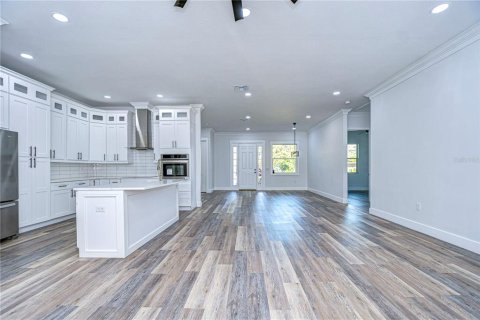 House in Clearwater, Florida 4 bedrooms, 204.11 sq.m. № 1556095 - photo 19