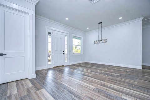 House in Clearwater, Florida 4 bedrooms, 204.11 sq.m. № 1556095 - photo 12