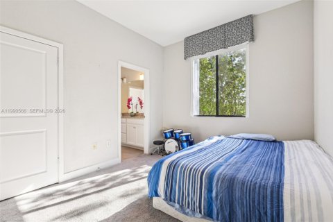 Touwnhouse à vendre à Miami, Floride: 3 chambres, 158.4 m2 № 2058008 - photo 21