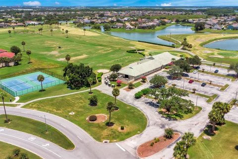 Villa ou maison à vendre à Kissimmee, Floride: 3 chambres, 213.86 m2 № 2285216 - photo 25