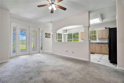 Villa ou maison à vendre à Kissimmee, Floride: 3 chambres, 213.86 m2 № 2285216 - photo 4