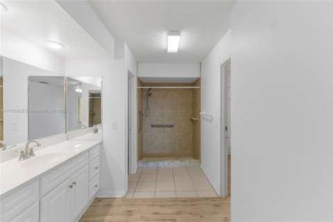 House in Port St. Lucie, Florida 2 bedrooms, 122.26 sq.m. № 1871625 - photo 14
