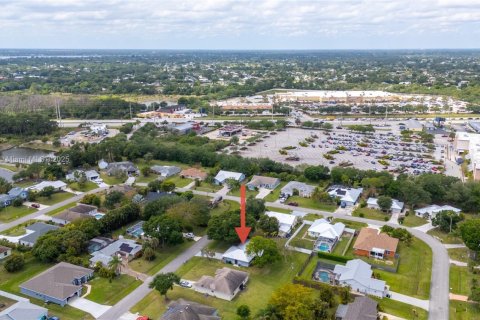 House in Port St. Lucie, Florida 2 bedrooms, 122.26 sq.m. № 1871625 - photo 30