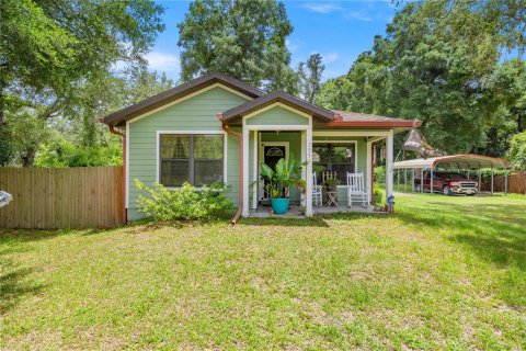 House in Trenton, Florida 2 bedrooms, 91.42 sq.m. № 1777979 - photo 1